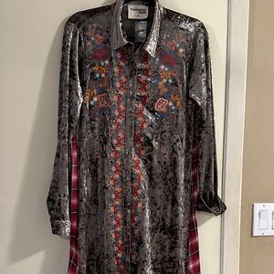 Savanna Jane Velvet Floral Embroidered Blazer - Gray and Multicolor